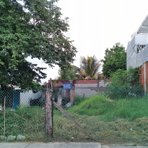 Venta de Terreno en la Col. Rosario Saldaña