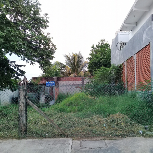 Venta de Terreno en la Col. Rosario Saldaña